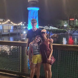 Meet your Posher, Charlotte